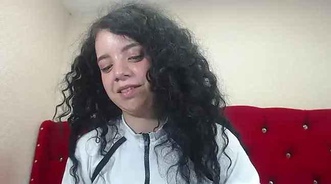 EmmaCowperr online show from 5, 2, 2025