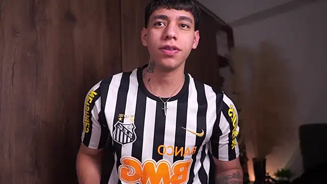 Josep Davies online show from 5, 4, 2026