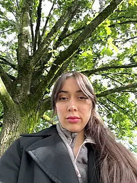 emiliasommer online show from 27, 9, 2025