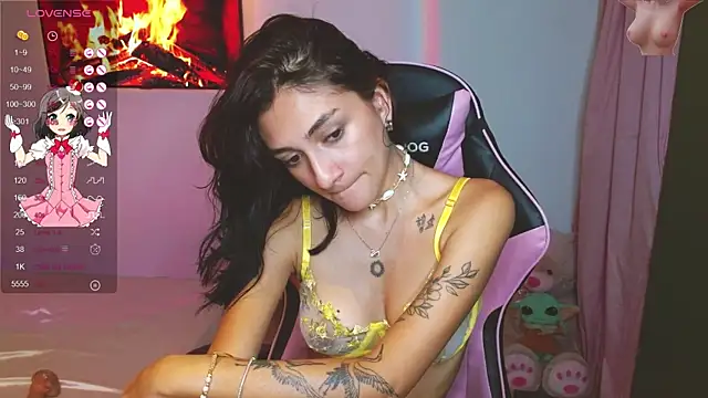 Mei Kelly online show from 8, 2, 2025