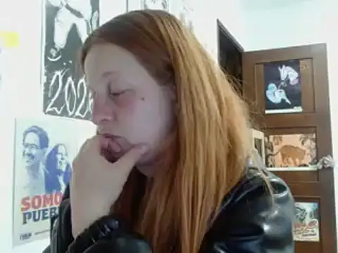 Snapshot of ViioletaMora chatting on 8, 7, 2026 ViioletaMora online show from 8, 7, 2026