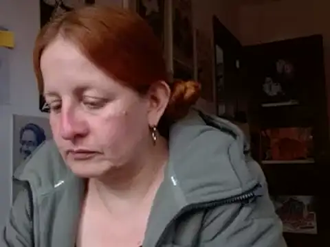 Snapshot of ViioletaMora chatting on 15, 7, 2026 ViioletaMora online show from 15, 7, 2026