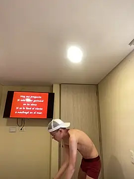 Snapshot of Elian_Cooper chatting on 3, 1, 2025 Elian Cooper online show from 3, 1, 2025