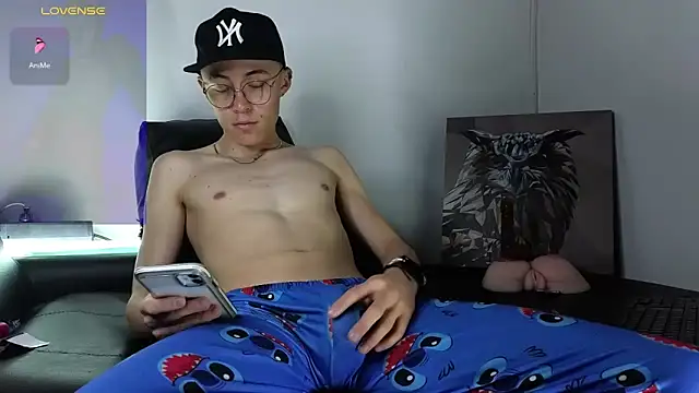 Snapshot of Elian_Cooper chatting on 21, 1, 2025 Elian Cooper online show from 21, 1, 2025