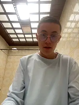 Snapshot of Elian_Cooper chatting on 11, 2, 2025 Elian Cooper online show from 11, 2, 2025