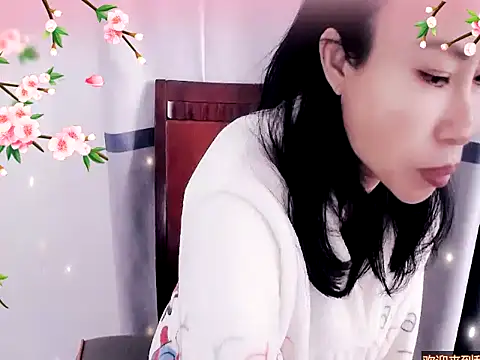 Snapshot of xiaoxuer chatting on 19, 12, 2024 xiaoxuer online show from 19, 12, 2024