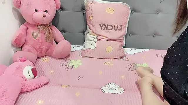 Funikio online show from 22, 10, 2025