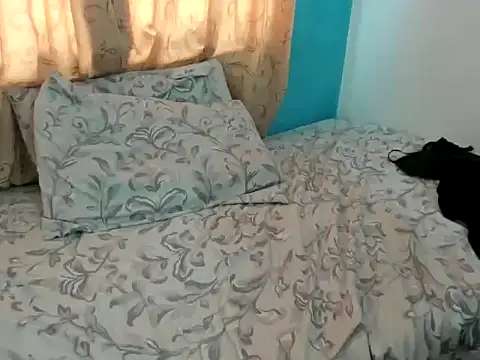 MonicaGarcia  online show from 18, 3, 2025