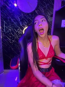 Snapshot of Ema_azel chatting on 13, 12, 2024 Ema azel online show from 13, 12, 2024