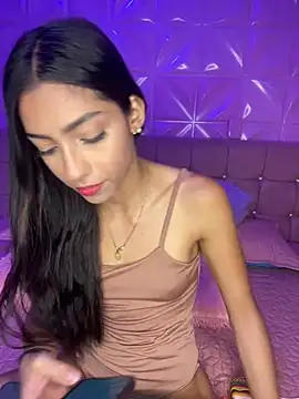 Snapshot of Ema_azel chatting on 19, 12, 2024 Ema azel online show from 19, 12, 2024