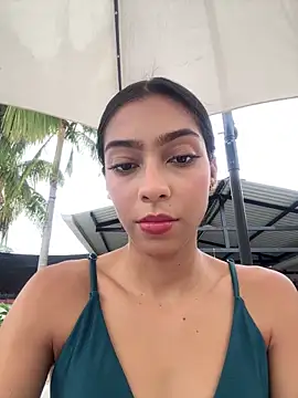 Snapshot of Ema_azel chatting on 4, 1, 2025 Ema azel online show from 4, 1, 2025