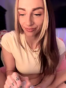 BrattyBae xo online show from 13, 11, 2025