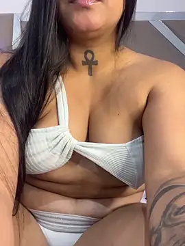 Snapshot of Bianca__69 chatting on 18, 10, 2025 Bianca 69 online show from 18, 10, 2025