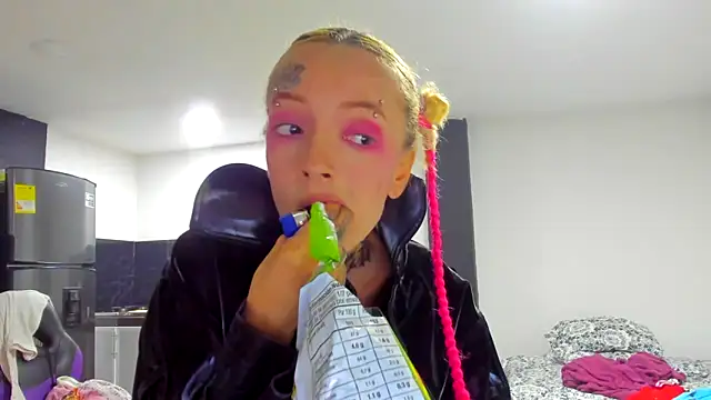 Snapshot of barbara_anal_squirt_ chatting on 10, 3, 2025 barbara anal squirt online show from 10, 3, 2025