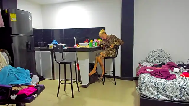 Snapshot of barbara_anal_squirt_ chatting on 13, 3, 2025 barbara anal squirt online show from 13, 3, 2025