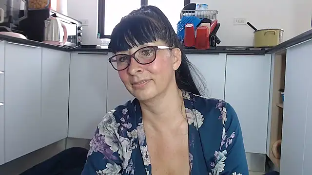HellenLatin online show from 31, 5, 2026