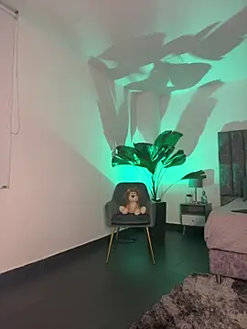 milaivanova online show from 18, 11, 2025