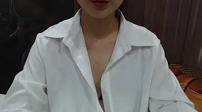 Snapshot of KaleAnisa chatting on 14, 2, 2025 KaleAnisa online show from 14, 2, 2025