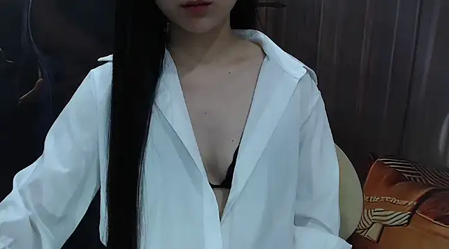 Snapshot of KaleAnisa chatting on 14, 2, 2025 KaleAnisa online show from 14, 2, 2025