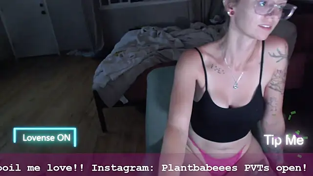 Plantbabeee online show from 13, 7, 2026