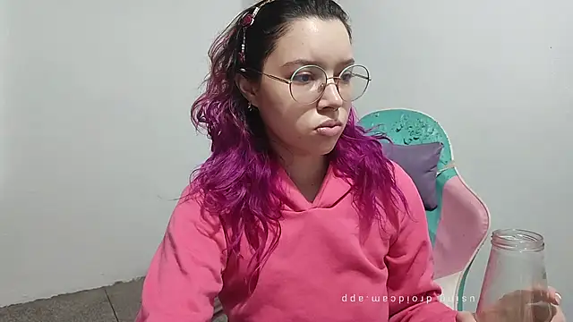 Snapshot of WandaDoll chatting on 15, 12, 2025 WandaDoll online show from 15, 12, 2025