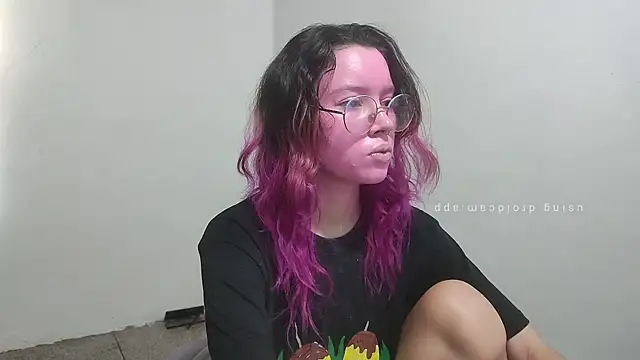 Snapshot of WandaDoll chatting on 16, 12, 2025 WandaDoll online show from 16, 12, 2025