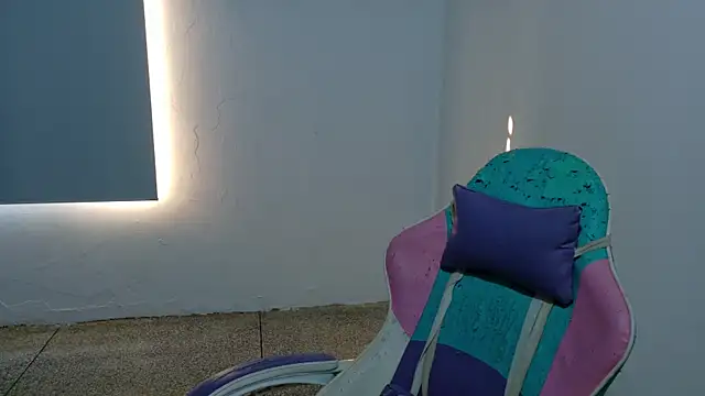 Snapshot of WandaDoll chatting on 11, 4, 2026 WandaDoll online show from 11, 4, 2026