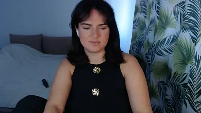 Snapshot of ChloeJewel1 chatting on 1, 5, 2026 ChloeJewel1 online show from 1, 5, 2026