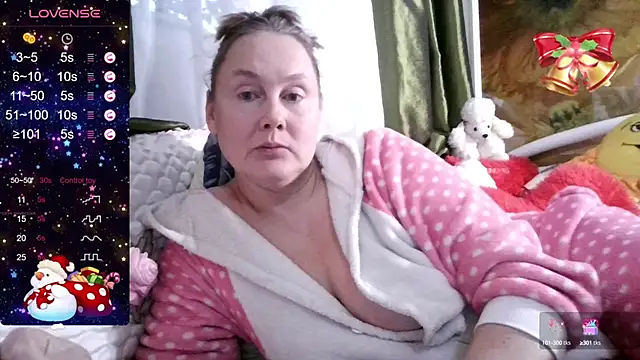 Snapshot of pussykroshka chatting on 27, 12, 2024 pussykroshka online show from 27, 12, 2024