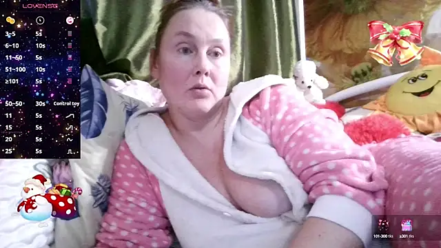 Snapshot of pussykroshka chatting on 27, 12, 2024 pussykroshka online show from 27, 12, 2024