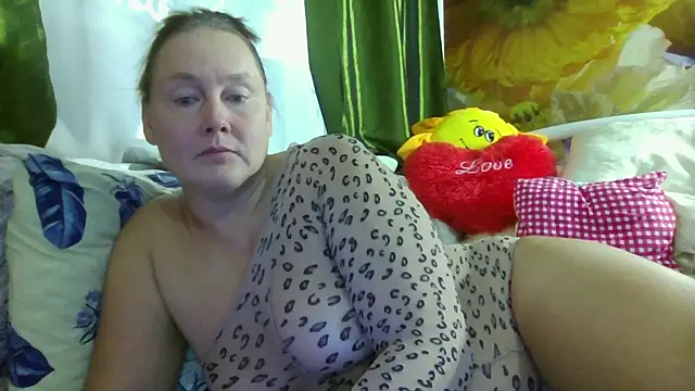 Snapshot of pussykroshka chatting on 20, 9, 2025 pussykroshka online show from 20, 9, 2025