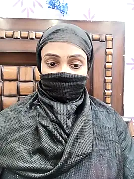 Snapshot of Yours-Bebo chatting on 20, 1, 2025 Yours-Bebo online show from 20, 1, 2025