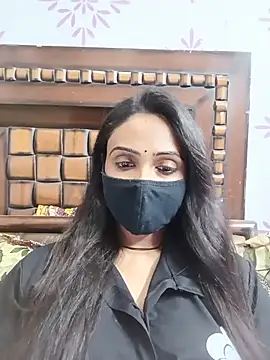 Snapshot of Yours-Bebo chatting on 8, 6, 2026 Yours-Bebo online show from 8, 6, 2026