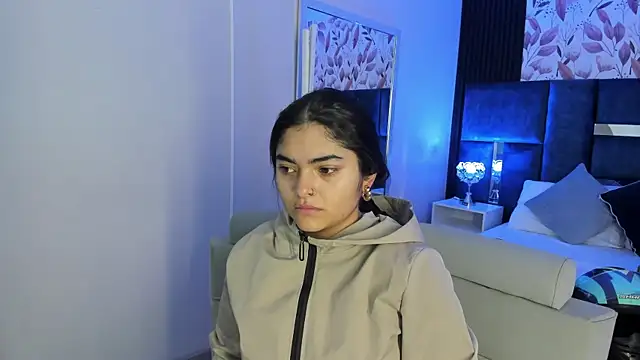 GiselOrtiz online show from 2, 12, 2025