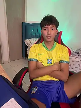 Leonarrrd 01 online show from 11, 4, 2026