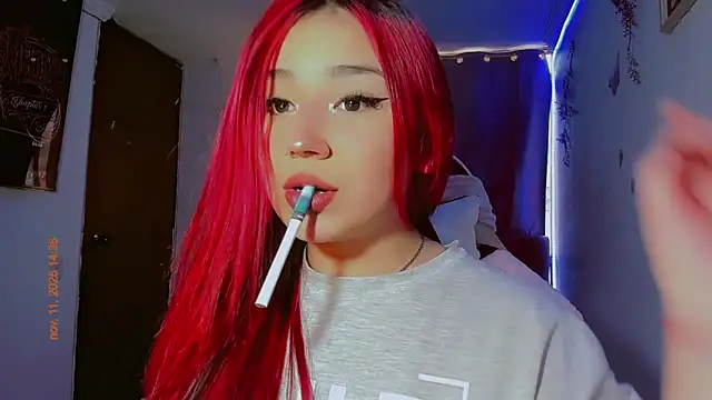 Snapshot of madisonx17 chatting on 11, 11, 2025 madisonx17 online show from 11, 11, 2025