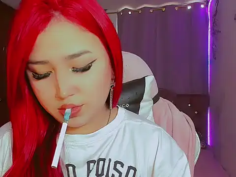 Snapshot of madisonx17 chatting on 27, 11, 2025 madisonx17 online show from 27, 11, 2025