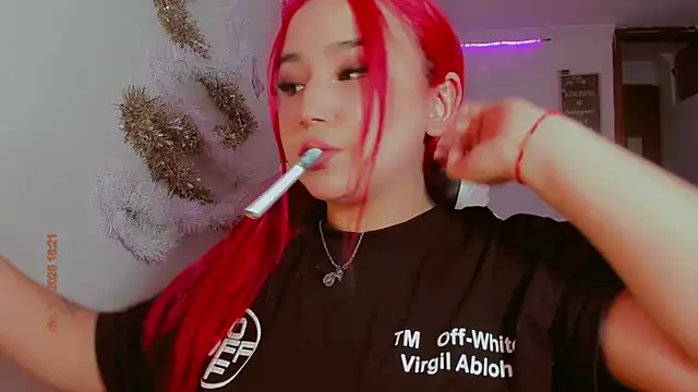 Snapshot of madisonx17 chatting on 13, 12, 2025 madisonx17 online show from 13, 12, 2025