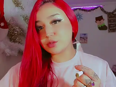 Snapshot of madisonx17 chatting on 23, 12, 2025 madisonx17 online show from 23, 12, 2025