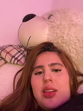 ValerieHilton online show from 16, 11, 2025