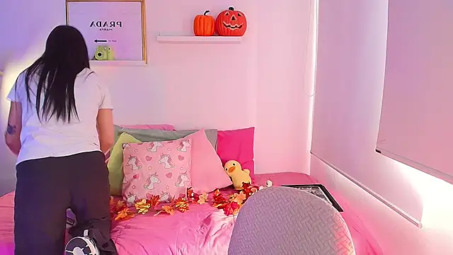 lilyy evanss online show from 1, 10, 2025