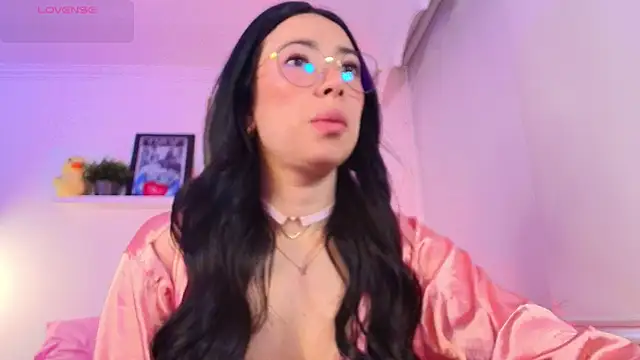 Snapshot of lilyy_evanss chatting on 24, 2, 2026 lilyy evanss online show from 24, 2, 2026