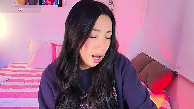 Snapshot of lilyy_evanss chatting on 27, 2, 2026 lilyy evanss online show from 27, 2, 2026