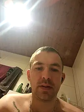 Snapshot of magicSeX4You chatting on 4, 2, 2025 magicSeX4You online show from 4, 2, 2025