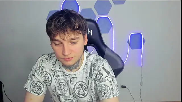 Chris Tyson online show from 9, 12, 2024