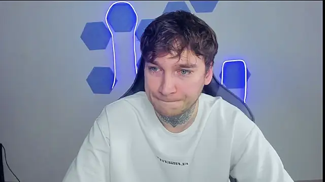 Chris Tyson online show from 13, 12, 2024