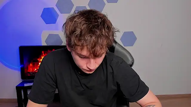 Chris Tyson online show from 13, 11, 2025