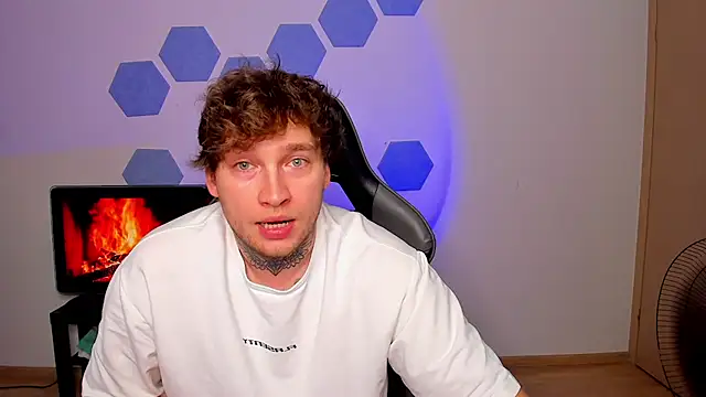 Chris Tyson online show from 25, 7, 2026