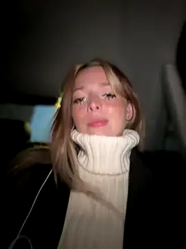 LoraaDoll online show from 24, 9, 2025