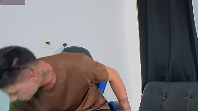 EdwardRoss  online show from 20, 11, 2025